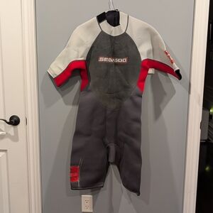Men's Sea-Doo Gray and Red Short Sleeve Wetsuit NWT Large